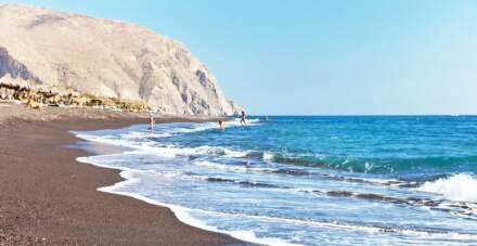 La Playa Perissa